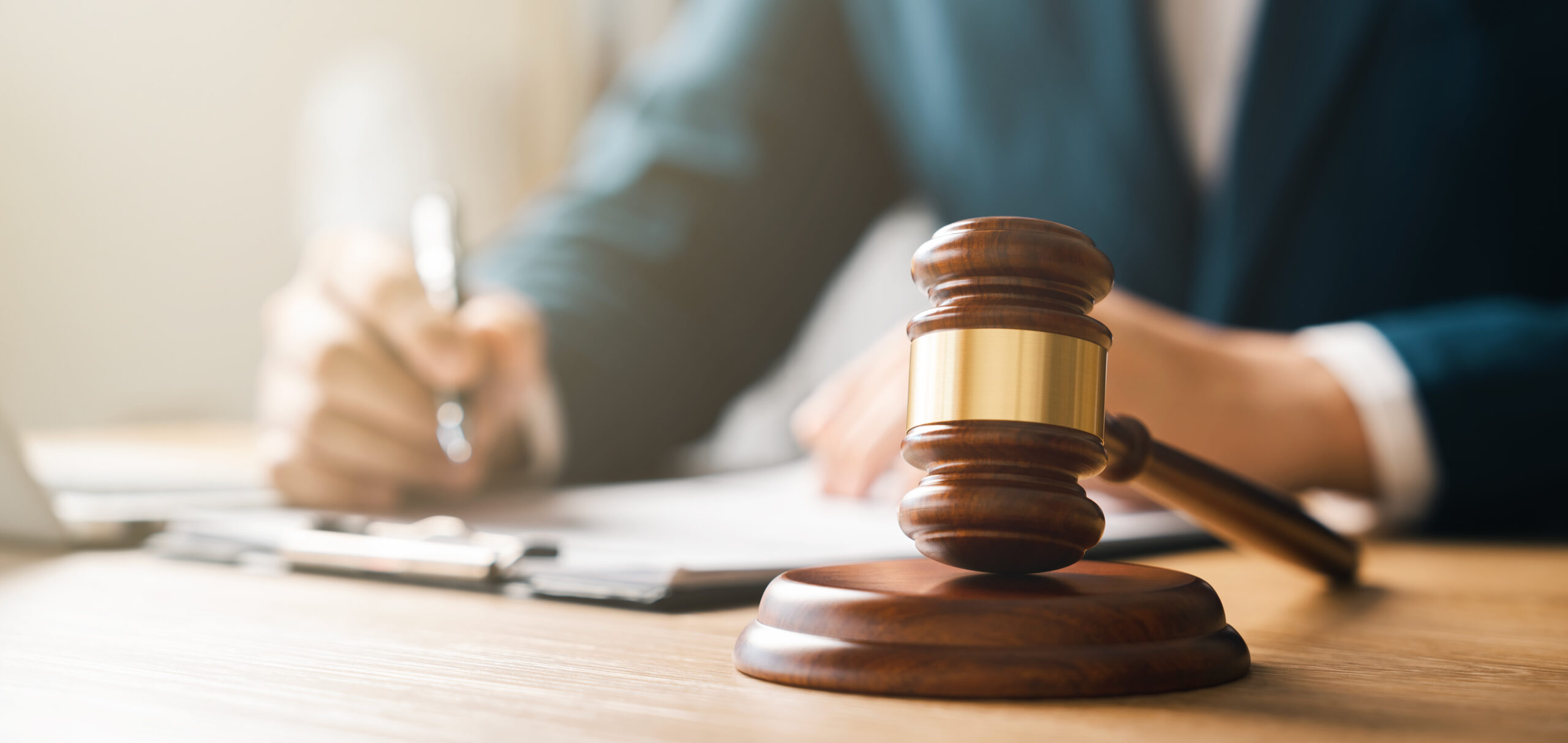 pourquoi souscrire à une protection juridique en Suisse